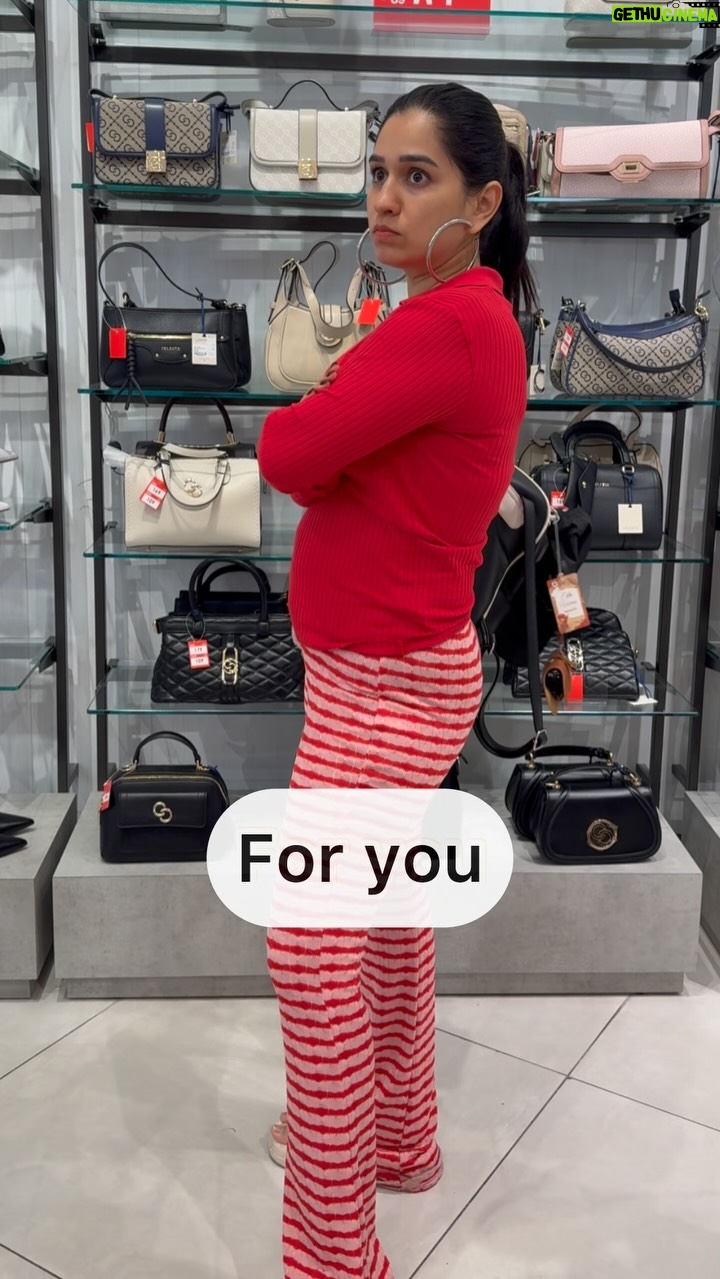 Ekta Varma - 3 Likes - The story of this generation 😅😅!

@mommy_mode_on 
#shopping #shoppingaddict #kidsshopping #kidsshopping #menshopping