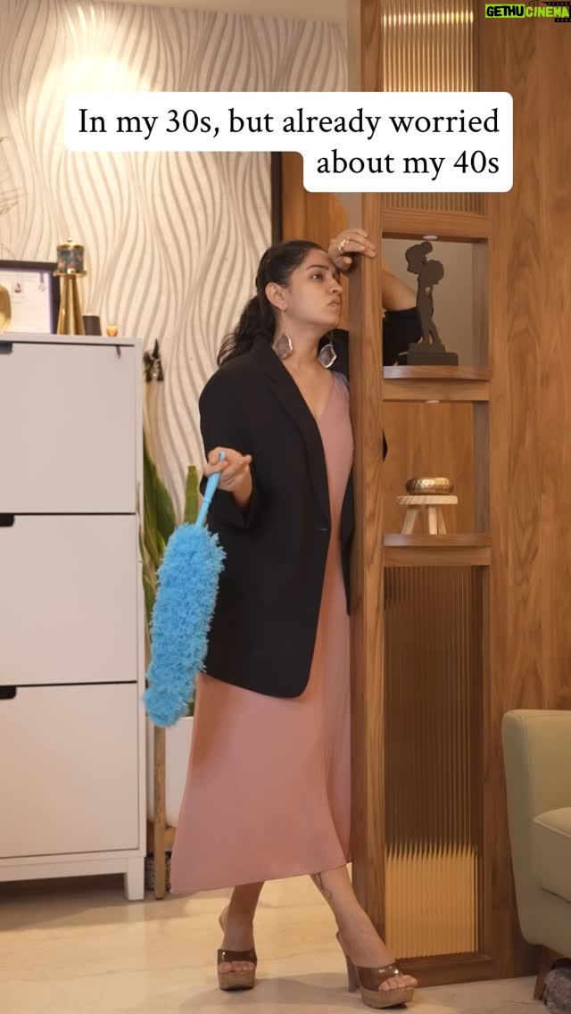 Ekta Varma - 3 Likes - Because taking stress has become my me-time.😕

@mommy_mode_on 
#funny #30s #40s #freedom #poweroutage #globalissues #metime #gettingolder