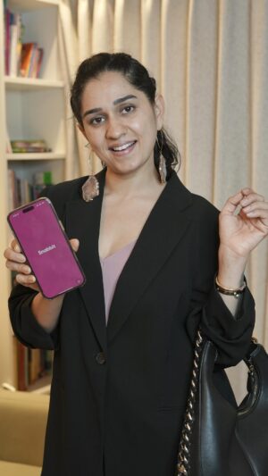 Ekta Varma Instagram - @justsnabbit is a true lifesaver for everyone—whether it’s today’s generation juggling a busy lifestyle, moms tied up in the kitchen, or girls who often cancel plans due to household responsibilities. 

It’s for those weighed down by daily stress and for anyone struggling to find what they need at the right time. 

Snabbit is the all-in-one solution you can count on. 

Download it today and take control of your time.

@mommy_mode_on 

#househelp #everydayneed #musthaveapp #housechores #everydayhelp #stressfreelife #dailyneed
