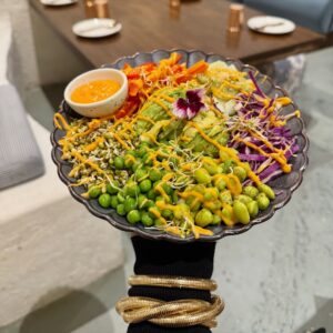 Ekta Varma Instagram - I’m a foodie..AND I love trying new things all the time. I’m still learning, exploring, and honestly enjoying the process. Since I stay in Andheri, I’m focusing on discovering places around here. Recently, I found my go-to spot for amazing vegetarian food: @sante_mumbai Oshiwara!
Tried amazing starters all while enjoying myself with my girls around me.
Tell me, what’s the first dish you usually go for when you visit a new place and glance at the menu?
@mommy_mode_on
#dine #dineout #girlsnightout #mumbaidineout #dinnersinmumbai #bestfood #foodiesofinstagram #eatinggreens#healthydiet
