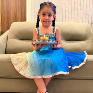 Ekta Varma Instagram - #collaboration with @firstcryindia 
Raksha Bandhan is all about love, laughter, and the lifelong bond between siblings. Watching my little ones celebrate with the same joy I once did fills my heart! 💛

Thanks to FirstCry, I found the perfect ethnic outfits and thoughtful gifts to make their day extra special. With amazing variety, great quality, and total convenience, FirstCry has always been my go-to for festive shopping.

Use my code " EktaVaRB25 "to get 50% off on fashion and 42% off on everything else. Make this Rakhi memorable for your little ones too! 
✨

@mommy_mode_on 
#firstcryrakhi25 #firstcrykirakhi #FussNowAtFirstcry #FirstcryIndia #Firstcry #ShopAtFirstcry #FussyIsFantastic  #rakshabandhan #kidsethnicwear