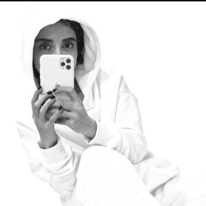 Elahe Hesari Instagram - 💟🦋📱ورق زدنی 😉
مواظب خودتون باشید
#elahehesari