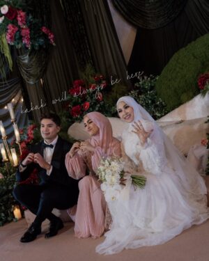 Elfira Loy Instagram - yang slide paling terakhir tu paling sedih —