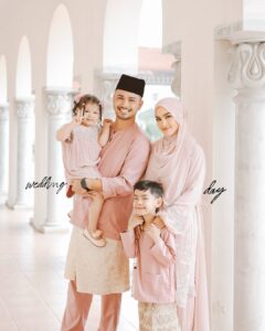 Elfira Loy Top 100 Instagram Photos and Posts
