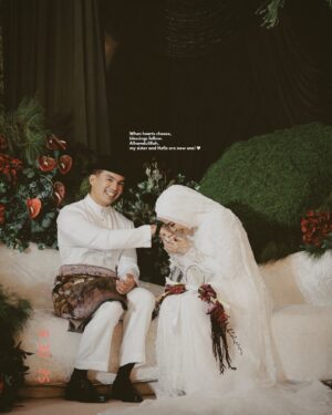 Elfira Loy Instagram - Still battling jet lag and migraine episodes since the flight to Spain, but I had to put all that aside for my sister’s special day.
Running on just 1.5 hours of sleep, and lots of “Kakak, rasa yang ni kot,” “Kakcik kena macam ni,” “Yang ni dah ke, yang tu?” and of course, “Tulah taknak dengar cakap kakak!” hehe
Finally, yesterday was the day. #LisafoundherHafiz
Thank you so much to everyone who came and shared in our joy. I hope you left with happy memories, and I humbly ask that you slip in a prayer or two for my sister’s new journey. If there was anything lacking, please forgive me 🙏🏻being tuan rumah is never easy, but every effort was made with love.
May the laughter and warmth from yesterday linger in our hearts, and may my sister’s days ahead be filled with blessings as beautiful as the love we all witnessed. Thank you for being part of our story. 🍒