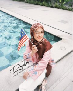 Actress Elfira Loy HD Photos and Wallpapers September 2025
