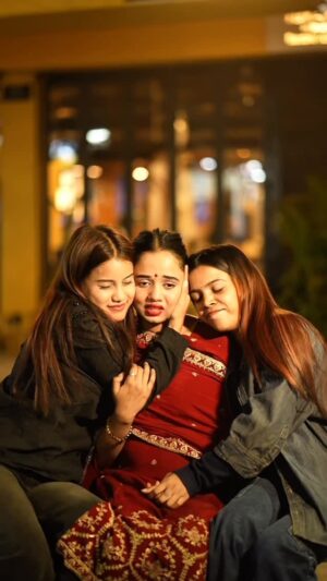 Eli Elina Instagram - Dosti❤️🥺 @eli_allu
#reelitfeelit #elielina #explore #trending #hurttouching #friendship #yaari #dosti #less
