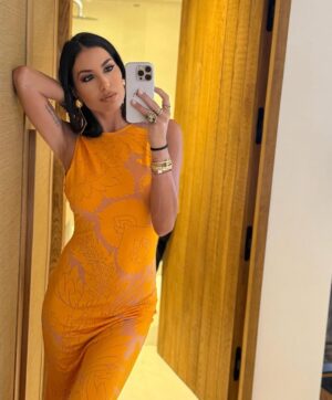 Elisabetta Gregoraci Instagram - • Camera roll degli ultimi giorni 🎞️☀️🧡