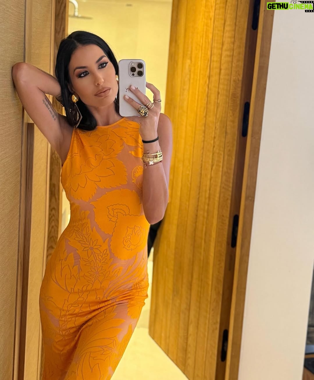 Elisabetta Gregoraci - 41.8K Likes - • Camera roll degli ultimi giorni 🎞️☀️🧡