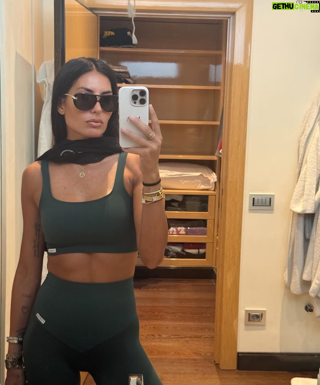 Elisabetta Gregoraci - 41.8K Likes - • Camera roll degli ultimi giorni 🎞️☀️🧡