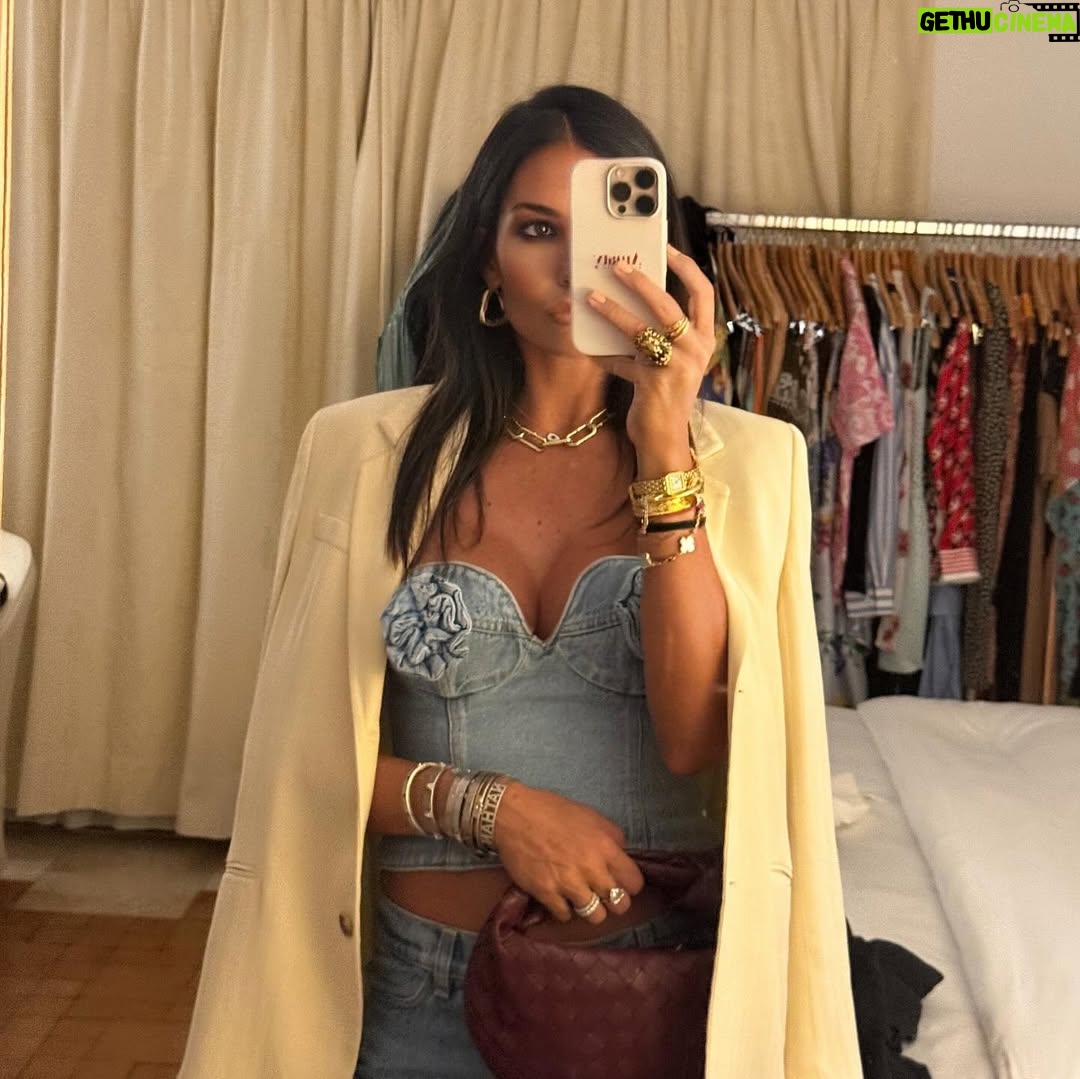 Elisabetta Gregoraci - 47.6K Likes - • Sole, mare, Sardegna, noi 🐬🇮🇹☀️