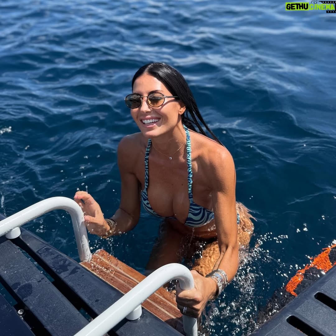 Elisabetta Gregoraci - 47.6K Likes - • Sole, mare, Sardegna, noi 🐬🇮🇹☀️