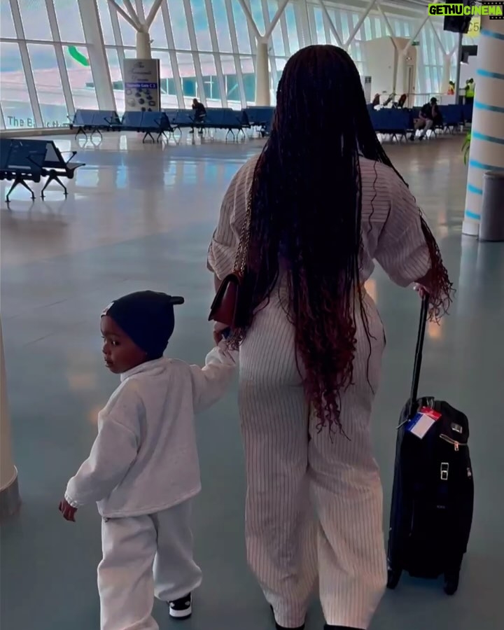 Elizabeth Michael - 76.3K Likes - My 20s have expired 🥹 Hey 30s 👋

MUNGU ambaye hukuniangusha kwa teenage,bado hukuniangusha kwa 20s,Huwezi niangusha kwa 30s…That I know for sure 🙏🤲❤️NAKUTUMAINIA …NAKUTAZAMIA MUNGU WA ELIZABETH MICHAEL🙏

Wig by @toobeautysalon 
#16/04baby🎈