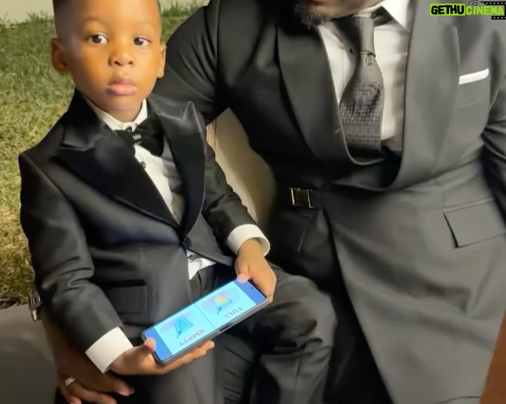 Elizabeth Michael - 75.6K Likes - Happy birthday MUHAMALA wetu mkuu 🥰😂 (mtaelewa kwenye last slide)

Kwa lugha rahisi tu wewe ni SALA ZANGU ZILIZOJIBIWA 🙏 Mw/Mungu akuongezee umri uliojaa mema ya rohoni na mwilini 🙏 

Ahsante kwa kuwa Baba,Mume,Rafiki,business partner,Mubaba,danga au skia wewe ni MIHAMALA yote bwana 😂🤝na hatuwezi kuingilia MIHAMALA yako yote😭😂

Ishi sana ROLE MODEL…Nakupenda Mumewangu❤️ @majizzo