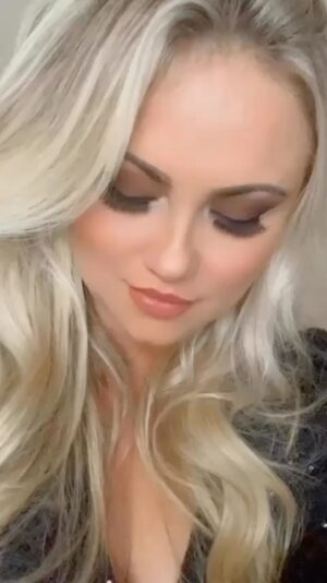 Ellen Rocche Instagram - Sextou ✨