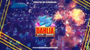 Elvy Sukaesih Instagram - 🎉 SIAP-SIAP WARGI DAHLIA, TUA MUDA SIAP MENGGLEGAR ! 🎉
#Glegar55thDahliaJuara kembali hadir dengan gebrakan yang makin MENGGLEGAR ! 💥
📍 Lapangan Tegalega, Bandung
📅 12 Oktober 2025
🌟 LINE UP RESMI YANG BIKIN MENGGLEGAR!
👑 KING NASSAR
💃 INUL DARATISTA
🎸 SETIA BAND
🎤 DIVA DANGDUT LEGENDARIS ELVY SUKAESIH
SEMUA BISA IKUT MENGGLEGAR! 🔥
🎊 Musik lintas generasi, hiburan keluarga, dan vibes kebersamaan yang gak ada duanya!
🎁 Akan ada kejutan-kejutan seru lainnya juga!
❓ Artis lainnya?
Tungguin update-nya cuma di Radio Dahlia 101.5 FM dan sosmed resminya!
Tulis di kolom komentar kira2 artis siapa lagi menurut wargi yg harus masuk di #glegar55thdahliajuara !
#Glegar55thDahliaJuara #RadioDahlia55 #ElvySukaesihLive
#BandungBergoyang #UntukSemuaUsia #TegalegaMengglegar
#DahliaJuara #radiono1dibandung