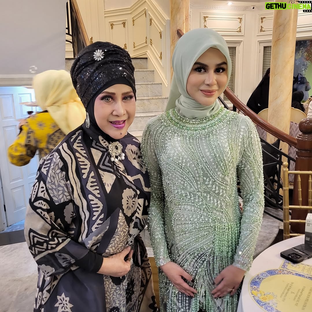 Elvy Sukaesih - 1.5K Likes - Selamat & Sukses utk Bpk. Rahmad Mas’ud n Ibu Nurlena sebagai Walikota Balikpapan periode ke 2, semoga selalu dalam Lindungan ALLAH SWT, Aamiin yaa ROBBAL ALAAMIIIN 🤲😍 

#elvysukaesih #walikotabalikpapan #balikpapan