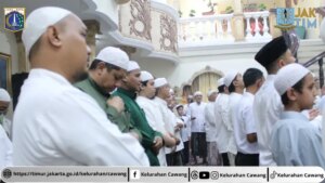 Elvy Sukaesih Instagram - Lurah Cawang Menghadiri Peringatan Maulid Nabi Muhammad SAW dikediaman Elvy Sukaesih Jl. Usaha RT 001 RW 05 Kelurahan Cawang Kecamatan Kramat Jati, Jakarta Timur.
Turut hadir dalam kegiatan ini para alim ulama.
@pramonoanungw
@si.rano
@bang.munjirin
@kamalalatas
@kecamatan.kramatjati