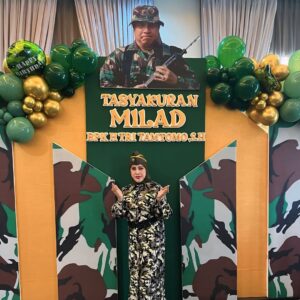 Elvy Sukaesih Instagram - Happy Milad Bpk. H. Tritamtomo, SH
Sehat dan Bahagia selalu bersama istri tercinta Bunda Hj. Lia Tritamtomo dan anak cucu semua
BarakALLAH fi Umrik wa BarakALLAH fiikum