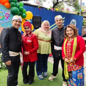Elvy Sukaesih Instagram - Umi Elvy dan Keluarga turut berduka cita atas wafatnya Komedian Indonesia Nina Carolina (Mpok Alpa).
Insya ALLAH Husnul Khotimah dalam Maghfirah ALLAH SWT, Aamiin yaa ROBBAL'ALAMIIN,
Alfatihah 🤲