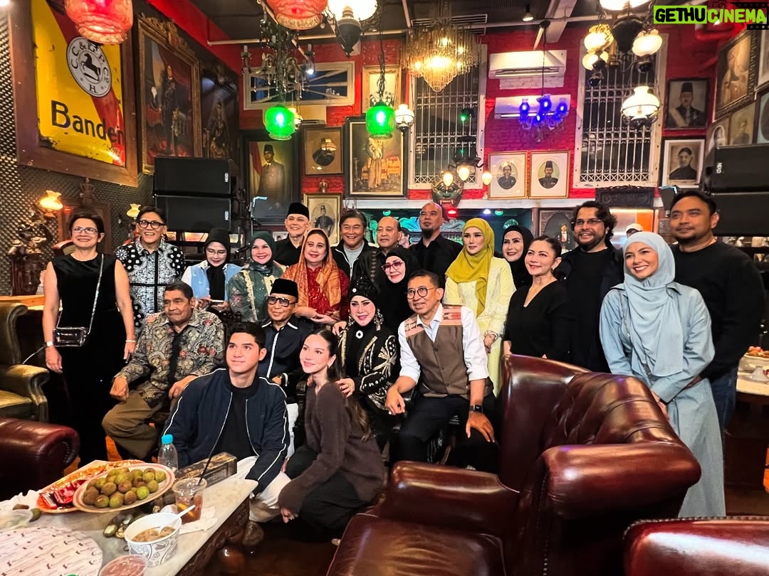 Elvy Sukaesih - 1.8K Likes - Happy Milad @ahmaddhaniofficial BarakALLAH fii umrik 🎂🥰