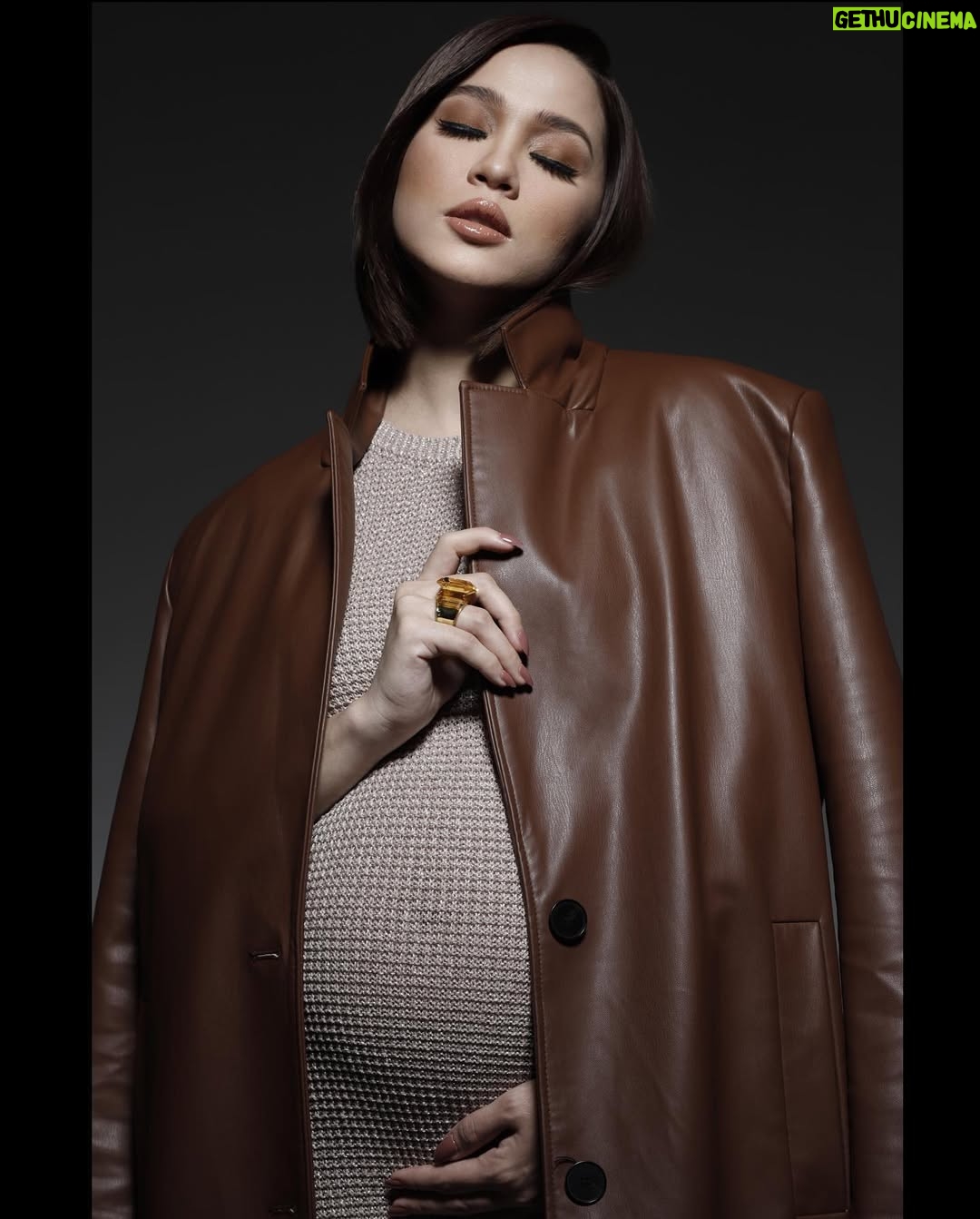 Emma Maembong - 81.6K Likes - photographer @pinography 
Jewellery @Swarovski
makeup&hair @gebrielpadan
