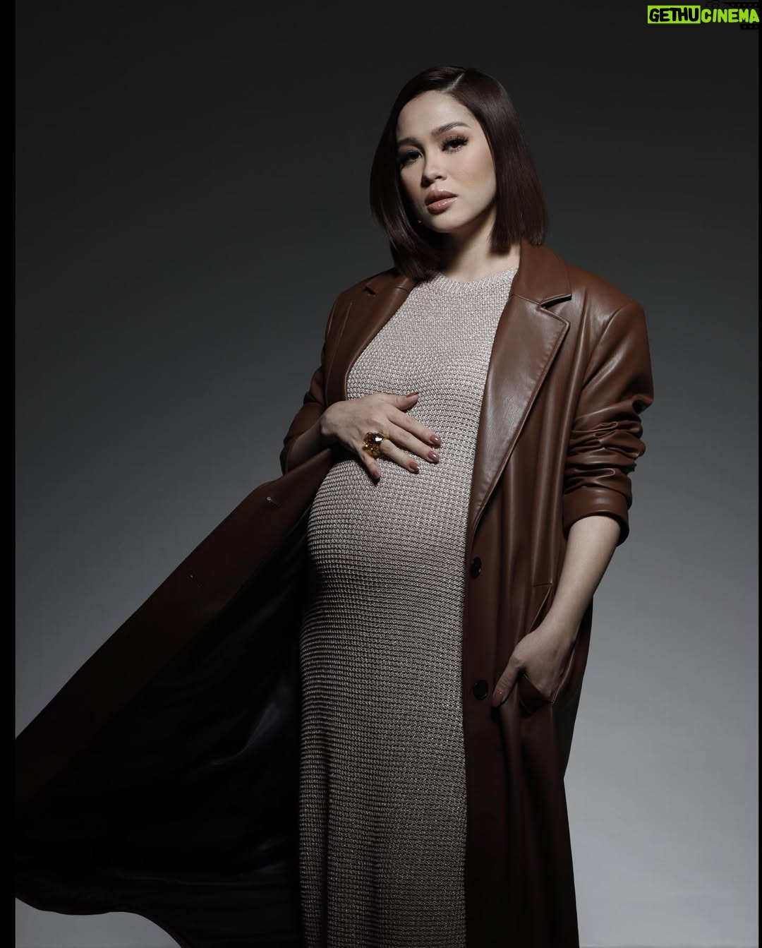 Emma Maembong - 81.6K Likes - photographer @pinography 
Jewellery @Swarovski
makeup&hair @gebrielpadan