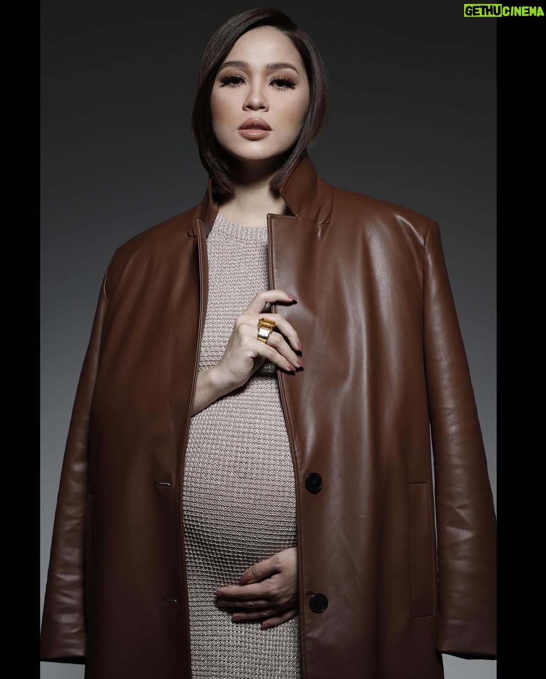 Emma Maembong - 81.6K Likes - photographer @pinography 
Jewellery @Swarovski
makeup&hair @gebrielpadan