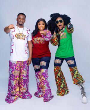 Eniola Ajao Instagram - IYAWO IGBO ❤️❤️❤️❤️❤️😃😃😃😃😃😃😃
OWAMBE with a blend of pop culture, classic vibes, fashion, suspense, comedy and undiluted drama?? We are SAT!!!! The big question is are you guys even ready at all????
.
OWAMBE THIEVES starts showing in all cinemas nationwide from April 18. Get ready for a cinematic experience like never before. Get ready for unrivaled premium entertainment 🔥
Production company @lighthousepictures.ng @filmoneng
@_anthillstudios
All outfit made by @blingsandblanks
#EniolaAjao #lighthousepictures #filmonestudios #anthillstudios#OwambeThievesIsComing #18thOfApril #AmultiCulturalFilm #Nollywood #blockbuster #AFilmForEveryone
#YourEasterHolidayIsAboutToBeLit
#fyp #foryoupage #eniolaajao #owambethieves