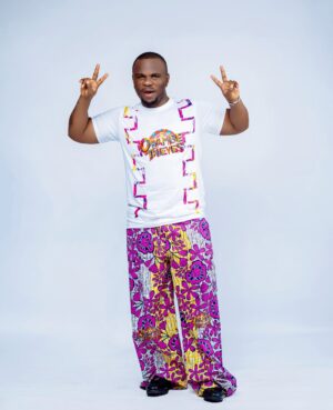 Eniola Ajao Instagram - IYAWO IGBO ❤️❤️❤️❤️❤️😃😃😃😃😃😃😃
OWAMBE with a blend of pop culture, classic vibes, fashion, suspense, comedy and undiluted drama?? We are SAT!!!! The big question is are you guys even ready at all????
.
OWAMBE THIEVES starts showing in all cinemas nationwide from April 18. Get ready for a cinematic experience like never before. Get ready for unrivaled premium entertainment 🔥
Production company @lighthousepictures.ng @filmoneng
@_anthillstudios
All outfit made by @blingsandblanks
#EniolaAjao #lighthousepictures #filmonestudios #anthillstudios#OwambeThievesIsComing #18thOfApril #AmultiCulturalFilm #Nollywood #blockbuster #AFilmForEveryone
#YourEasterHolidayIsAboutToBeLit
#fyp #foryoupage #eniolaajao #owambethieves