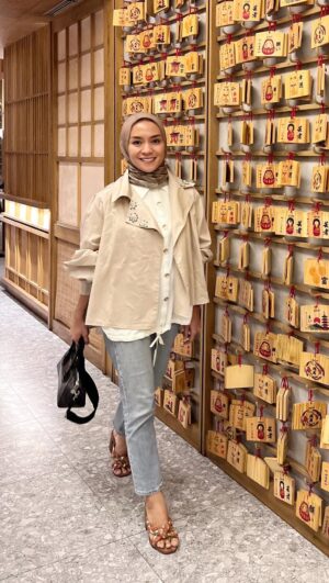 Enno Lerian Instagram - Bangga aku jadi ras terkuat di bumi!! Hidup emak emak!! 😂😂 #keluargasoesetyo #ennolerian