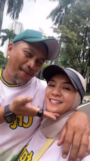 Enno Lerian Instagram - Tapi yang pasti bikin makin bucin 🥰🤪 #keluargasoesetyo
