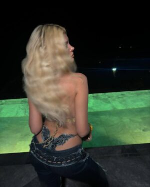 Era Istrefi Instagram -