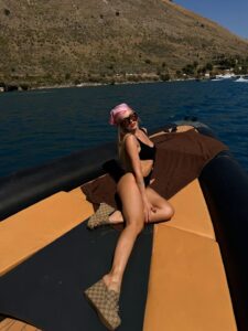 Actress Era Istrefi HD Photos and Wallpapers July 2025