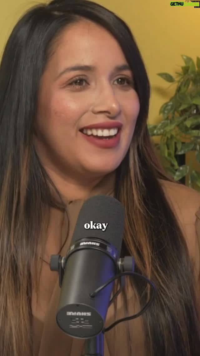 Erika de la Vega - 22.6K Likes - Si tuvieras que recrear una parte de Venezuela en un vestido, cuál sería? Merianny no lo pensó dos veces antes de arriesgarse con este diseño, llevándola a ganar el premio por el voto del público en el Metropolitan Fashion Week de Los Ángeles.

Conoce la historia completa de Merianny @meloolooks en mi canal de YouTube (link en mis stories)