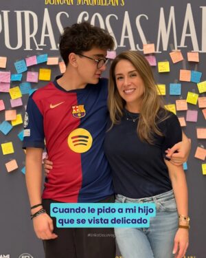 Erika de la Vega Instagram - Parece chiste pero es anécdota 🥲.
#ErikaDeLaVega