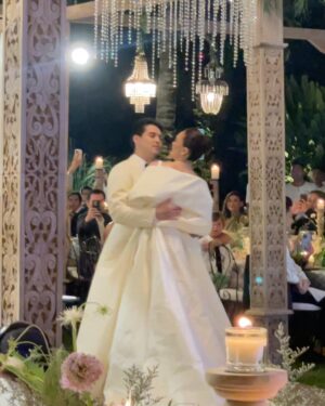 Ersa Mayori Instagram - Love has found its way and it led you to each other ❤️
Congratulations @lunamaya and @bouttier_maxime, wishing you a lifetime of happiness!
#MoonToTheMax