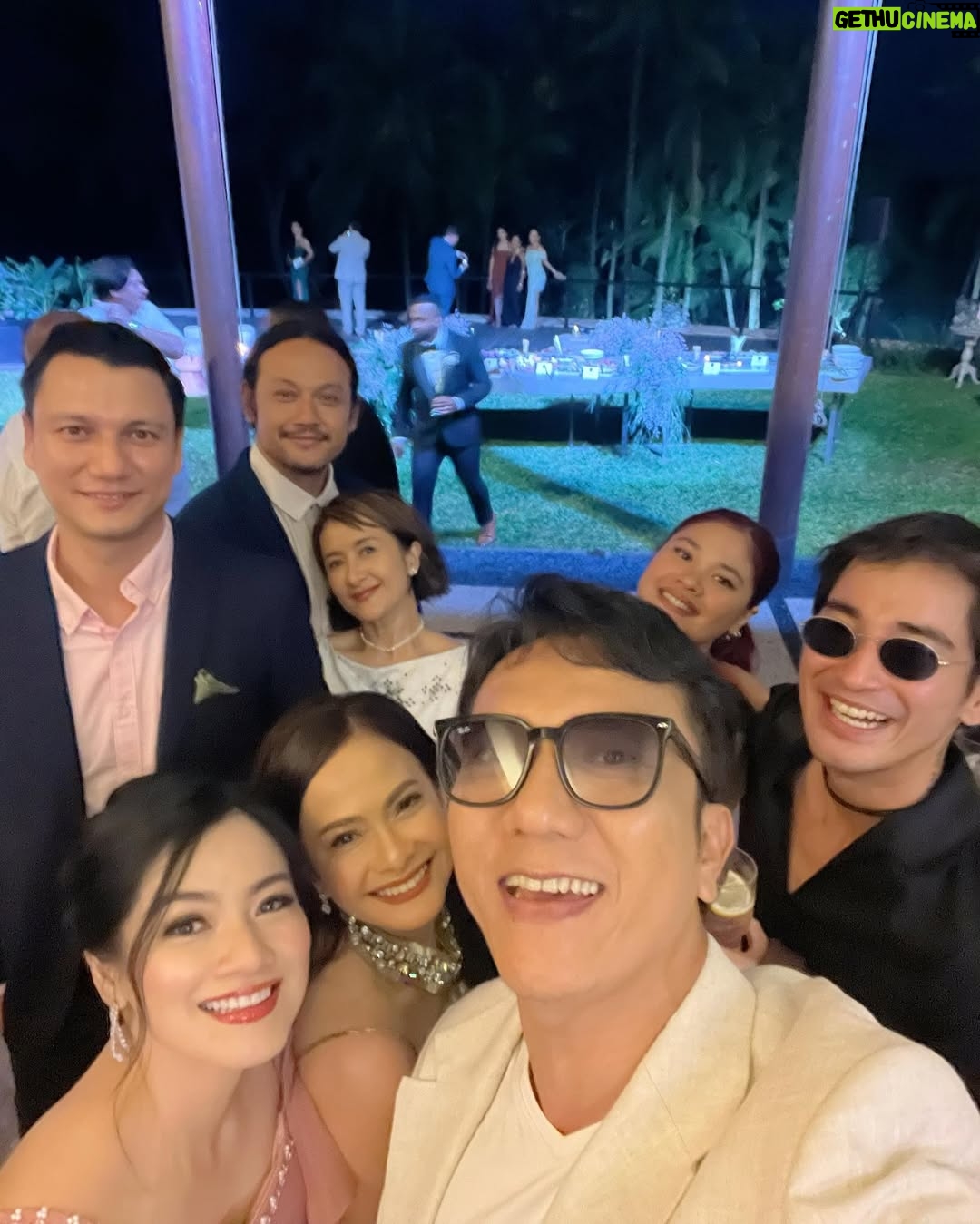 Ersa Mayori - 20.7K Likes - Love has found its way and it led you to each other ❤️

Congratulations @lunamaya and @bouttier_maxime, wishing you a lifetime of happiness!

#MoonToTheMax