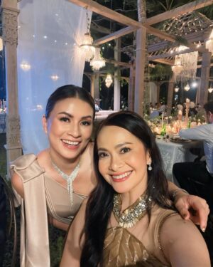 Ersa Mayori Instagram - Love has found its way and it led you to each other ❤️
Congratulations @lunamaya and @bouttier_maxime, wishing you a lifetime of happiness!
#MoonToTheMax