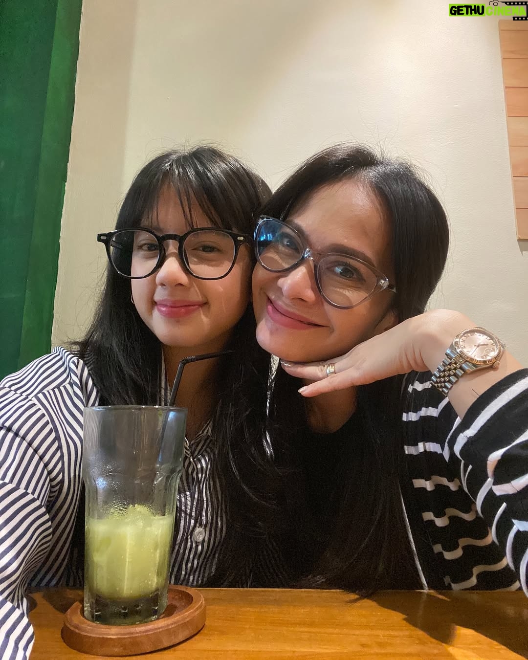 Ersa Mayori - 3.5K Likes - Happy Sweet Seventeen @talullahmalaika sayangku! 🎉🎀🎁

Your journey into adulthood begins here. Keep being the confident girl with a positive mindset, the humble soul with a kind heart, and the cheerful, happy-go-lucky Ulla we all love. 

Doa terbaik Mama buat Ulla, selalu.
Love you! 😘🫶🏻❤️