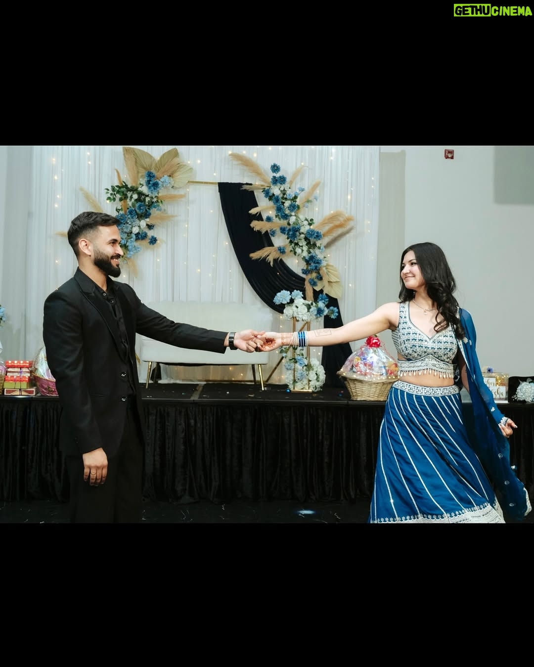 Esha Jhanji - 87.5K Likes - The start of our beautiful LOVE story.🦋
With every heartbeat, I CHOOSE you.🤍
#esharonmein #baatpakki