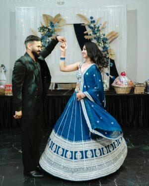 Esha Jhanji Instagram - The start of our beautiful LOVE story.🦋
With every heartbeat, I CHOOSE you.🤍
#esharonmein #baatpakki