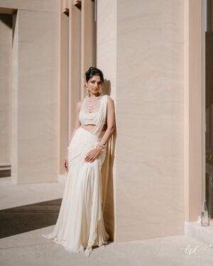 Eshani Pat Instagram - Official photos of all the looks from my sister’s wedding 💕 @prayuhhh @champagneparthy_
📸: @thephotolabin
Slides:
1-2: Welcome Dinner @perniaspopupshop
3-4: Ganesh Pooja
5-6: Sataak @varunbahlcouture
7-9: Sangeet @qbikofficial
10: Pool Party
11-12: Wedding @taruntahiliani
13-15: Reception @seemagujraldesign