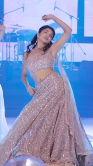Eshani Pat Instagram - Close up version 💃🏽
