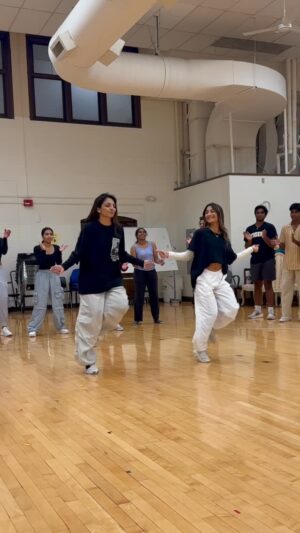 Eshani Pat Instagram - Throwback to our last @desifuze class we taught almost a year ago!! Whaaat time flies. But so ready and excited to teach a new DesiFuze Bollywood x Shuffle with @shiv.dances this Tuesday, July 1st at @rrbdancecompany in Cerritos, CA at 8:30pm 👀 Tickets linked in bio! See yaaaa guys there 💜