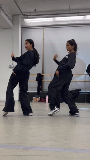 Eshani Pat Instagram - Been busy with life 🙃 so here’s a lil throwback 👯

💃🏽: @imanvi1013 @eshhpat 
🧠: @imanvi1013