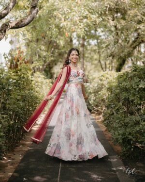 Eshani Pat Instagram - Official photos of all the looks from my sister’s wedding 💕 @prayuhhh @champagneparthy_
📸: @thephotolabin
Slides:
1-2: Welcome Dinner @perniaspopupshop
3-4: Ganesh Pooja
5-6: Sataak @varunbahlcouture
7-9: Sangeet @qbikofficial
10: Pool Party
11-12: Wedding @taruntahiliani
13-15: Reception @seemagujraldesign