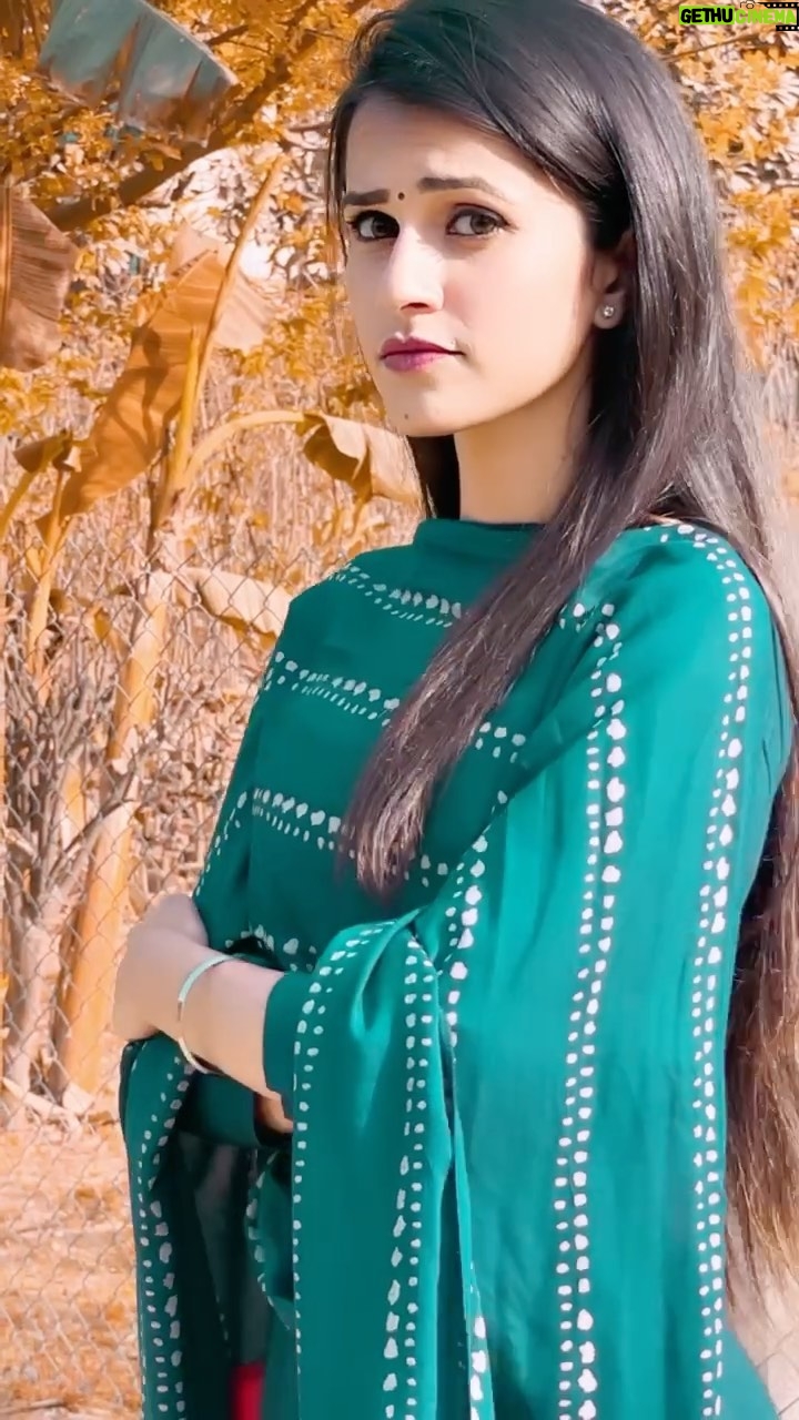 Eshika Rao - 85.8K Likes - Dil ki attachment tere sath hogyi🥺♥️
Tu firre aur chhoriyo k piche ghumta🙁👊🏻