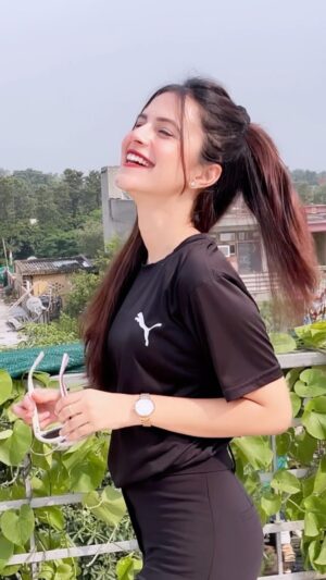 Eshika Rao Instagram - Tere face di smile ❤️🧿