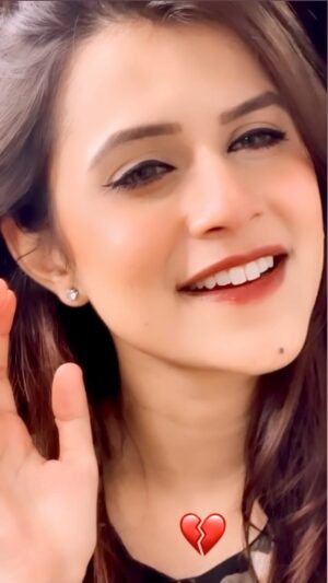 Eshika Rao Instagram - Dukh tere saare rakh lene, tere haase nahi rakhne❤️🩹
.
.
#aadat #emotional #act #expressions #eshikians